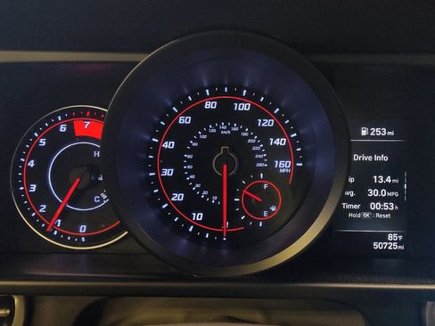 Used 2022 Hyundai Elantra SEL image 23