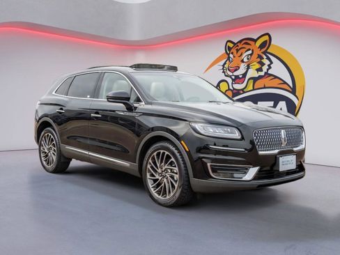 Used 2020 Lincoln Nautilus Reserve image 3