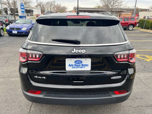 Used 2018 Jeep Compass Latitude w/ Popular Equipment Group image 14