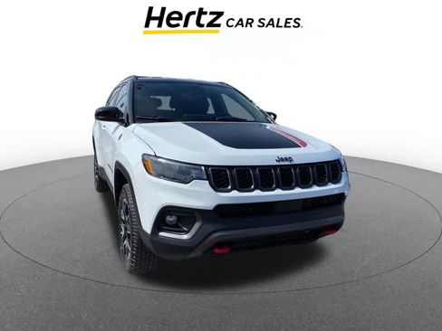 Used 2025 Jeep Compass Trailhawk w/ Trailer Tow Group image 1