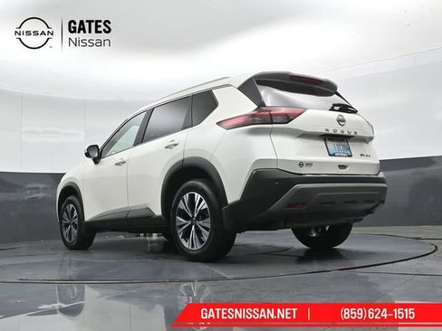 Used 2023 Nissan Rogue SV w/ SV Premium B Package image 38