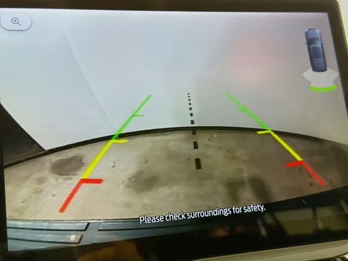 Used 2024 Ford Expedition XLT image 16