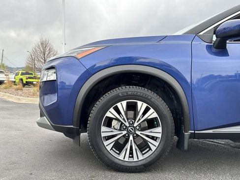 Certified 2023 Nissan Rogue SV image 30