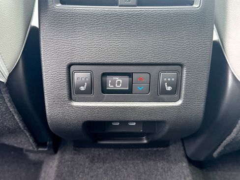 New 2026 Mitsubishi Outlander SEL AWD/4WD image 25