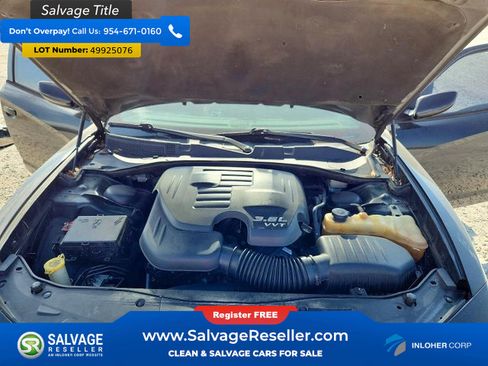 Used 2015 Dodge Charger SE w/ Popular Equipment Group image 15