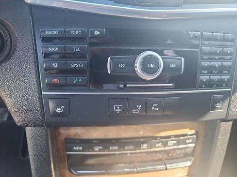 Used 2011 Mercedes-Benz E 350 4MATIC Sedan image 18