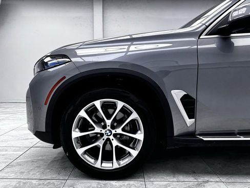 Used 2024 BMW X5 xDrive40i image 11
