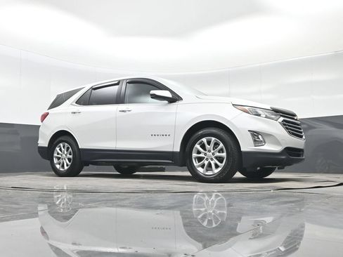Used 2018 Chevrolet Equinox LT FWD image 32