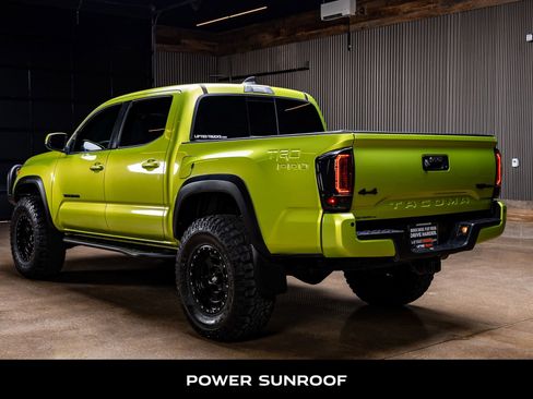 Used 2022 Toyota Tacoma TRD Pro AWD/4WD image 6