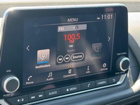 Used 2026 Nissan Rogue Dark Armor FWD image 23