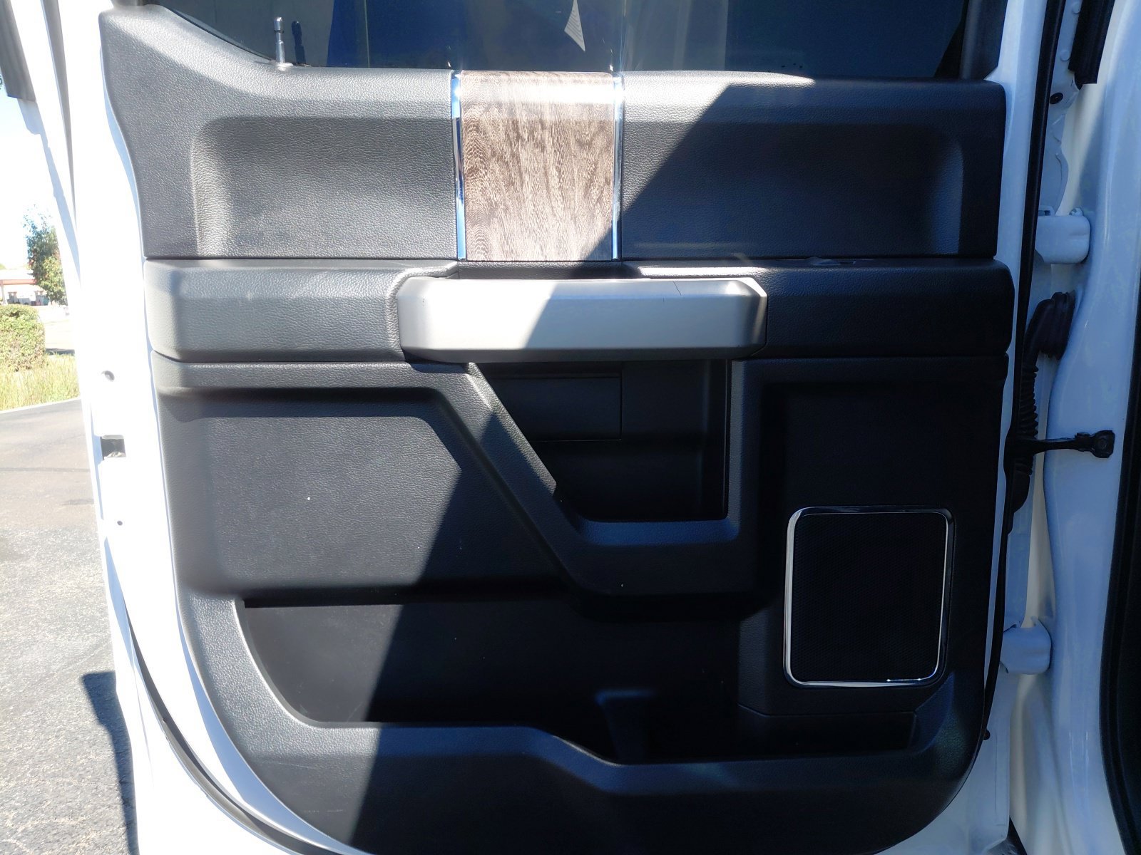 Used 2019 Ford F350 Lariat w/ Lariat Value Package AWD/4WD image 24