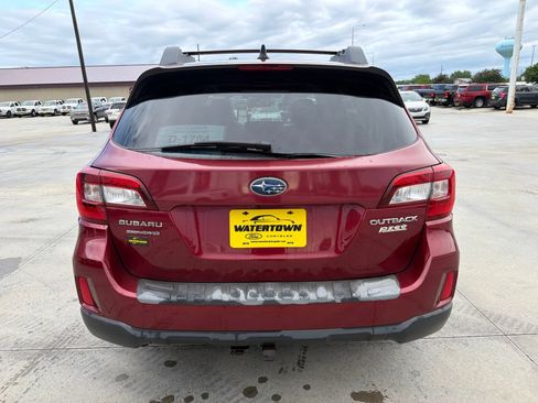 Used 2016 Subaru Outback 2.5i Limited AWD/4WD image 6