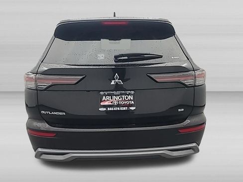 Used 2025 Mitsubishi Outlander SE AWD/4WD image 5