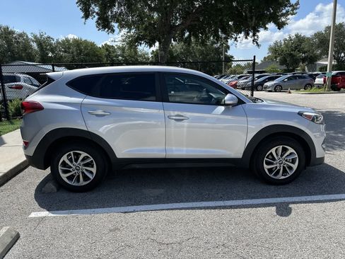 Used 2018 Hyundai Tucson SE FWD image 10