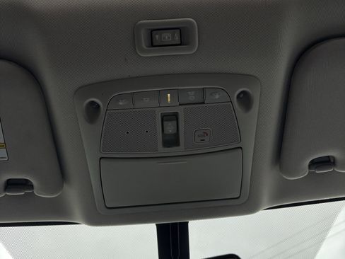 Used 2019 Nissan Pathfinder Platinum image 40