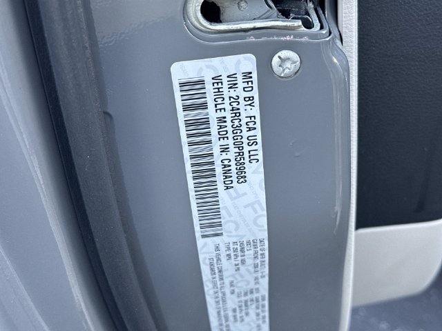 Used 2023 Chrysler Pacifica Limited w/ Uconnect Theater Family Group AWD/4WD image 28