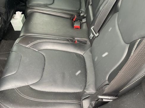 Used 2015 Jeep Cherokee Limited image 10