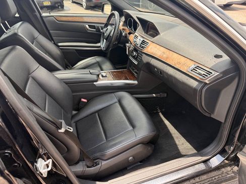 Used 2014 Mercedes-Benz E 350 4MATIC Wagon w/ Premium 1 Package image 40