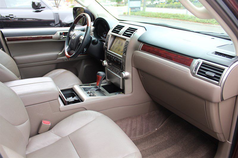 Used 2010 Lexus GX 460 w/ Convenience Pkg AWD/4WD image 34