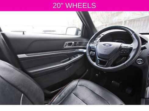 Used 2018 Ford Explorer Sport w/ Equipment Group 401A image 9