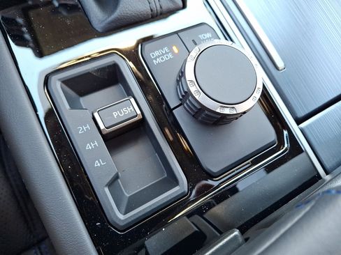 New 2026 Toyota Tundra Platinum AWD/4WD image 19