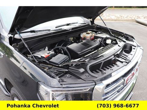 Certified 2024 GMC Yukon SLT AWD/4WD image 30