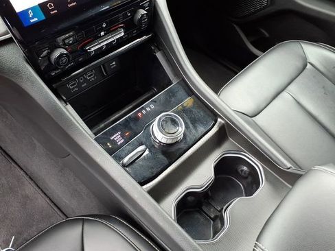 Used 2023 Jeep Grand Cherokee Limited w/ Black Appearance Package image 20