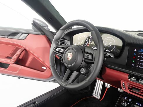 Used 2026 Porsche 911 GT3 RWD image 31