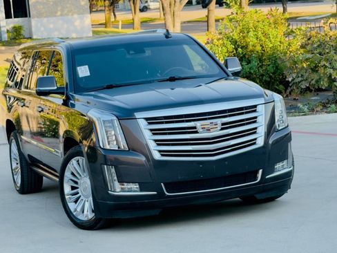 Used 2016 Cadillac Escalade ESV Platinum AWD/4WD image 1