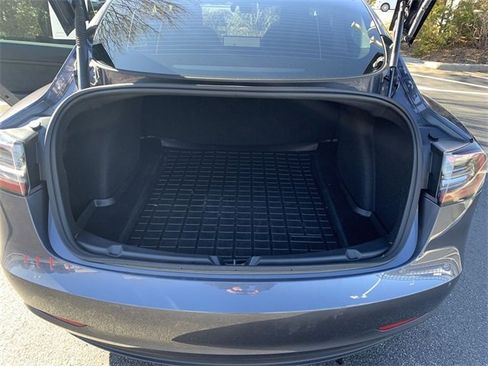 Used 2022 Tesla Model 3 Long Range image 32