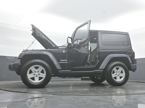 Used 2015 Jeep Wrangler Sport w/ Quick Order Package 24S AWD/4WD image 52