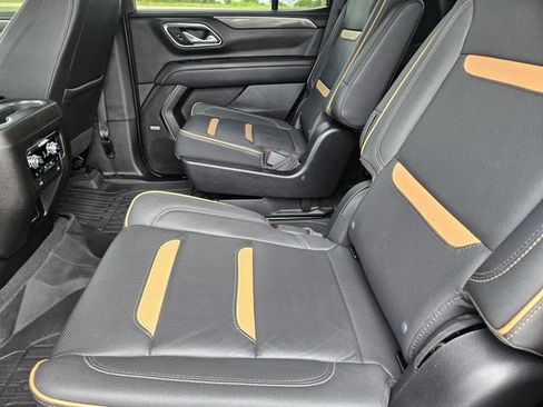 Used 2024 GMC Yukon AT4 w/ Technology Package AWD/4WD image 31