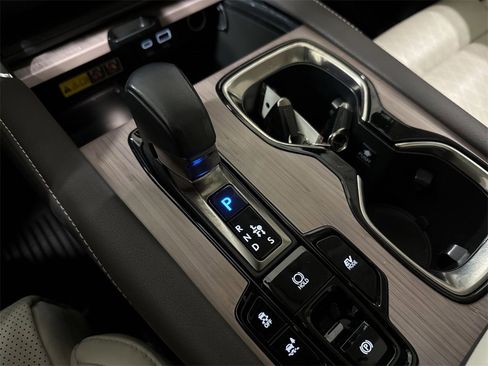 Used 2024 Lexus RX 350h image 18