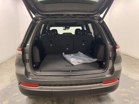 New 2026 Jeep Grand Cherokee Limited w/ Limited Altitude Package image 29