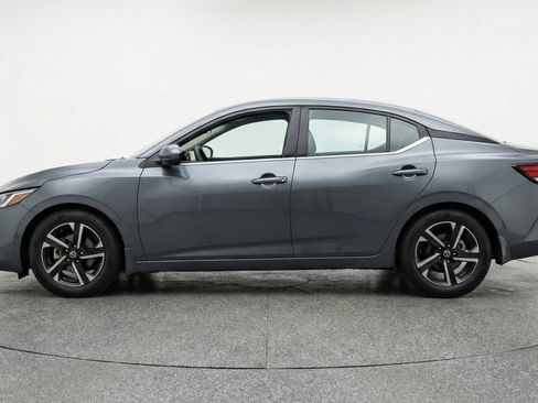 Used 2025 Nissan Sentra SV FWD image 5