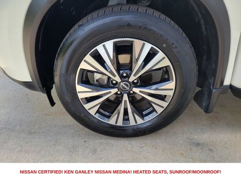Certified 2023 Nissan Rogue SV w/ SV Premium B Package AWD/4WD image 18