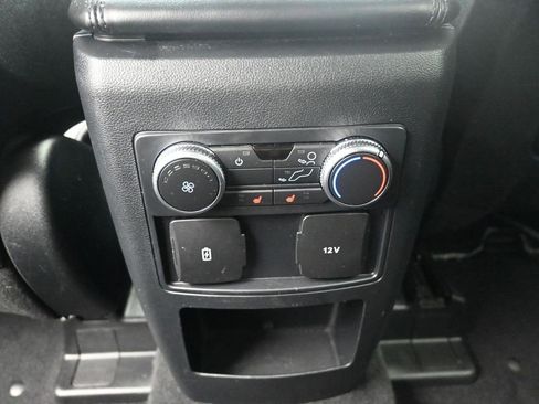 Used 2020 Ford Explorer XLT w/ Comfort Package image 24