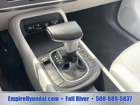 Used 2024 Hyundai Kona SEL AWD/4WD image 24