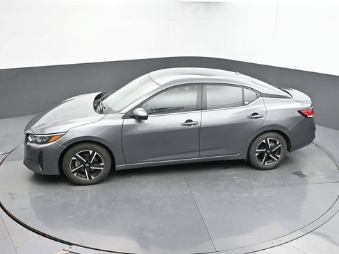 Used 2024 Nissan Sentra SV FWD image 50