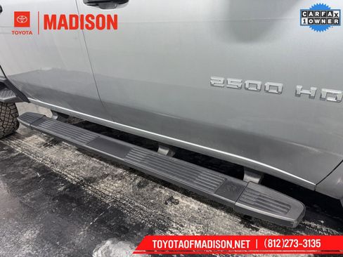 Used 2025 Chevrolet Silverado 2500 ZR2 w/ Technology Package image 37