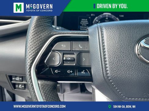 Used 2023 Toyota Tundra Platinum w/ Advanced Package AWD/4WD image 17