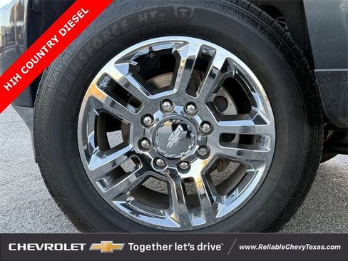 Used 2017 Chevrolet Silverado 2500 High Country w/ Duramax Plus Package image 10