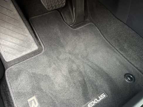 Used 2024 Lexus RX 350h w/ Cold Area Package AWD/4WD image 17