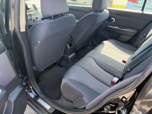 Used 2009 Nissan Versa SL w/ Convenience Pkg image 13