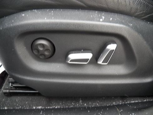 Used 2016 Audi Q5 2.0T Premium Plus w/ Technology Package image 8