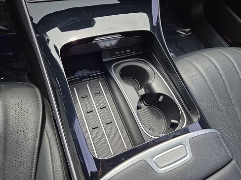 Used 2022 Mercedes-Benz S 500 4MATIC w/ AMG Line Package image 29