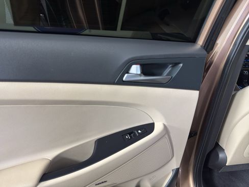 Used 2017 Hyundai Tucson Limited w/ Limited Ultimate Package 03 image 31