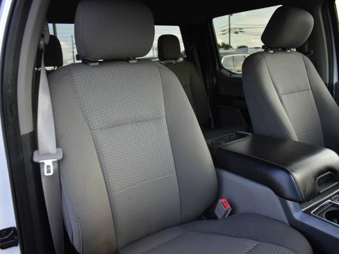 Used 2018 Ford F150 XLT w/ Equipment Group 302A Luxury AWD/4WD image 30