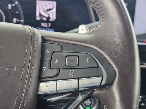 Used 2024 Cadillac Escalade V AWD/4WD image 32