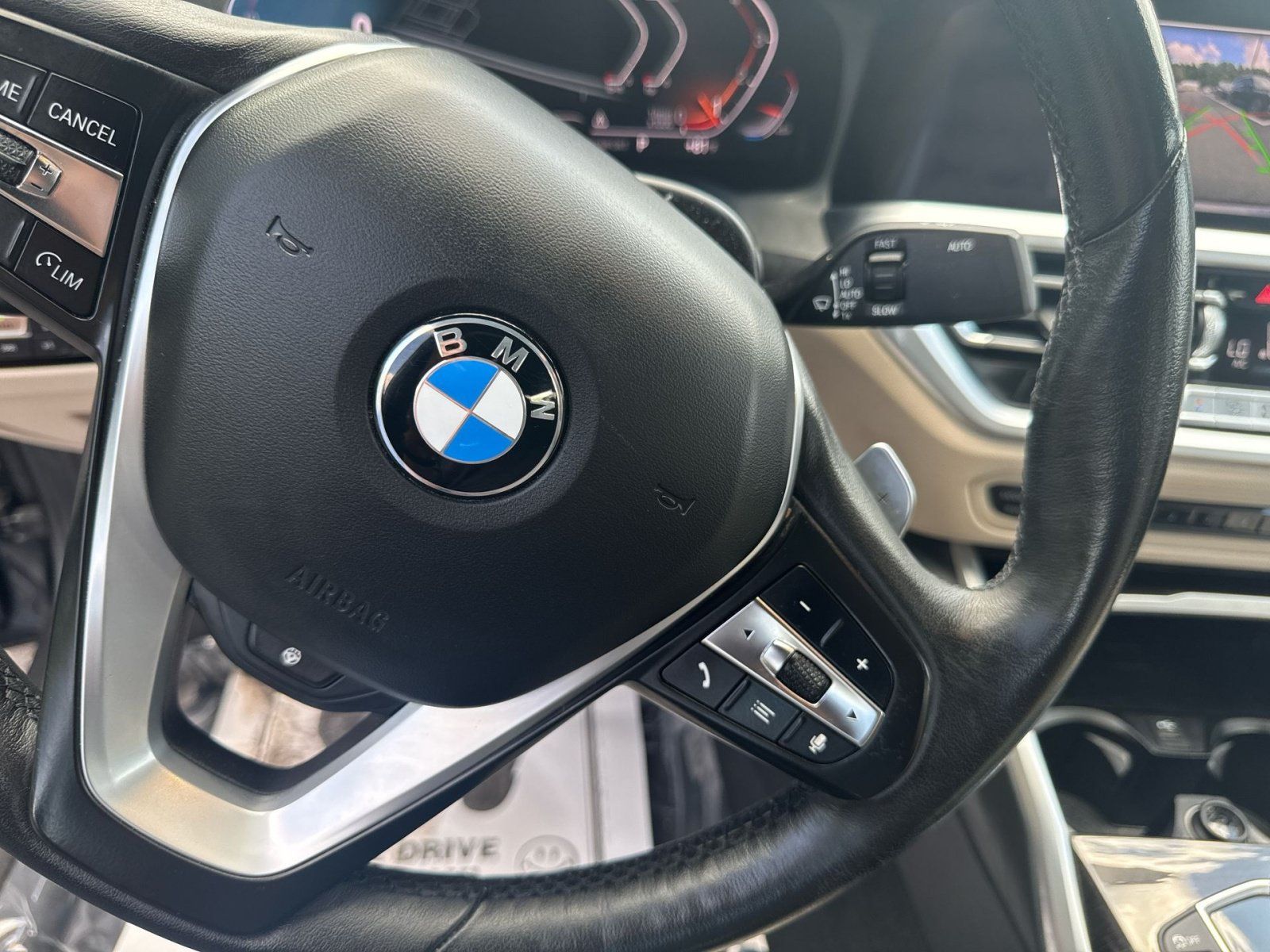 Used 2020 BMW 330i xDrive Sedan w/ Premium Package AWD/4WD image 17